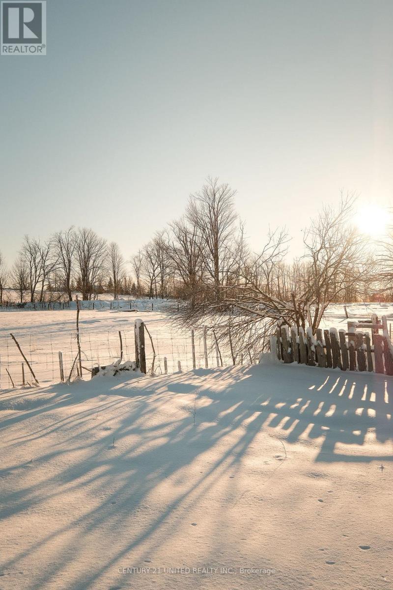 1624 Tara Road, Selwyn, ON