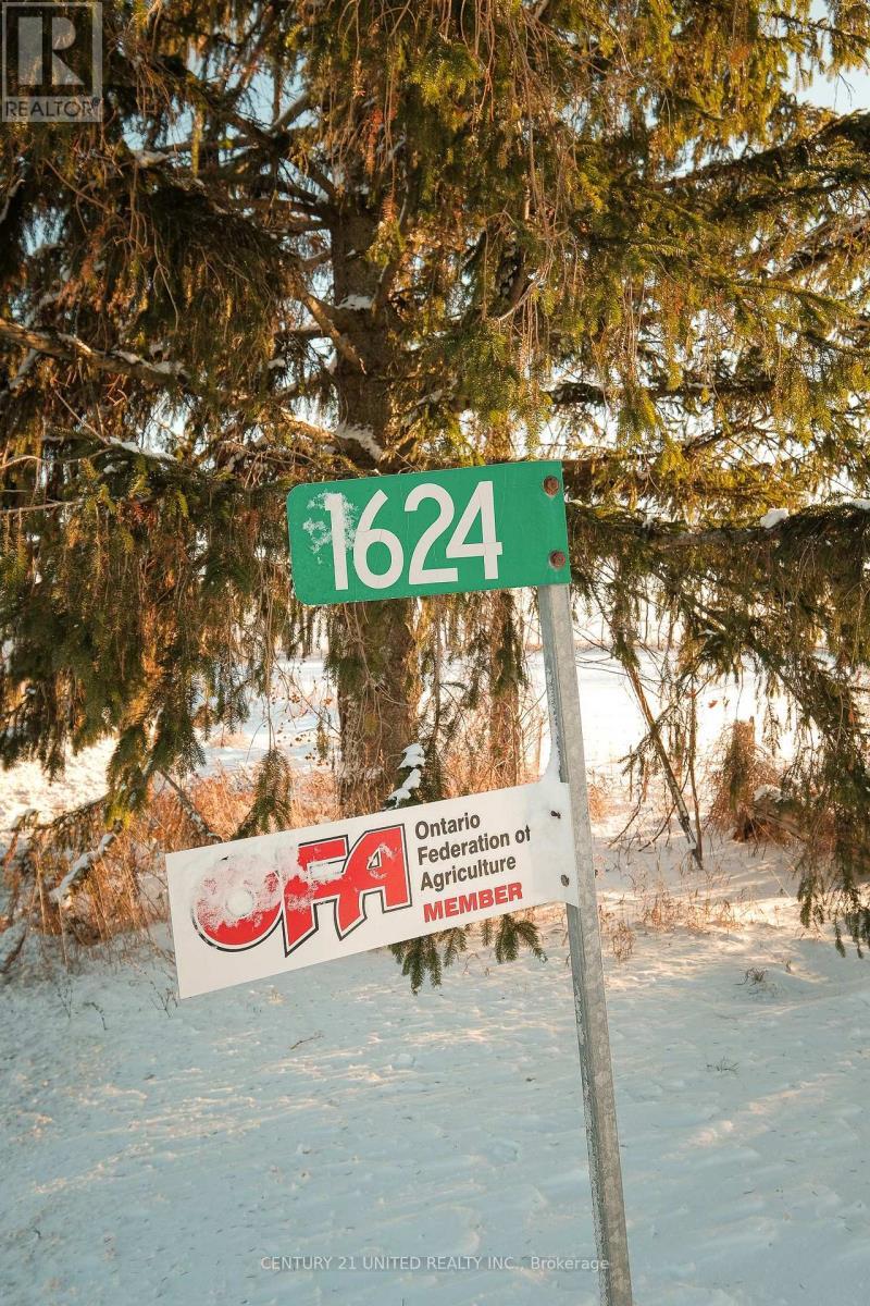 1624 Tara Road, Selwyn, ON