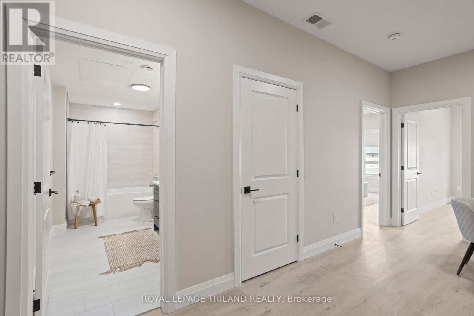 101 - 33318 Richmond Street, Lucan Biddulph (Lucan), ON