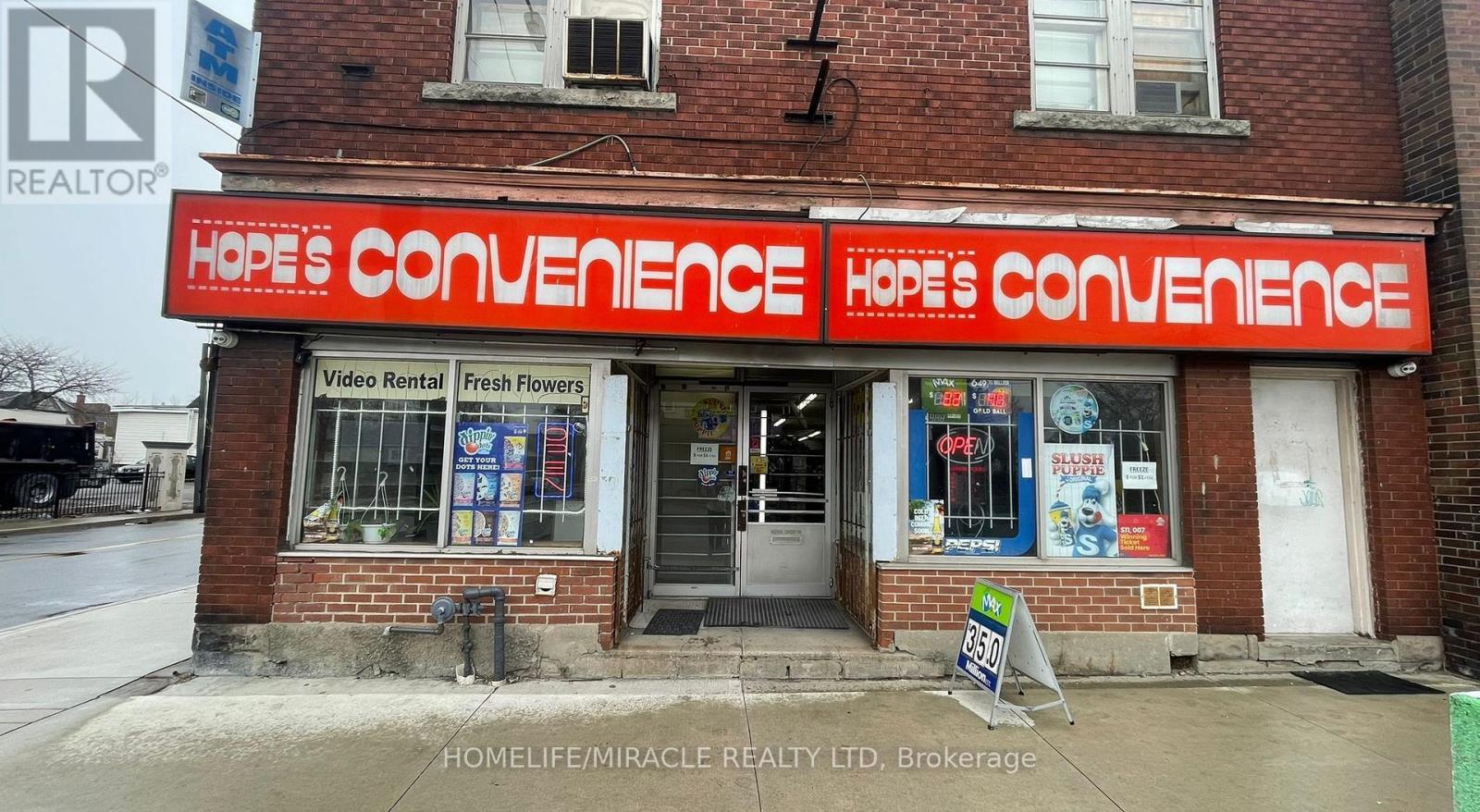 230 Kenilworth Avenue N, Hamilton, ON