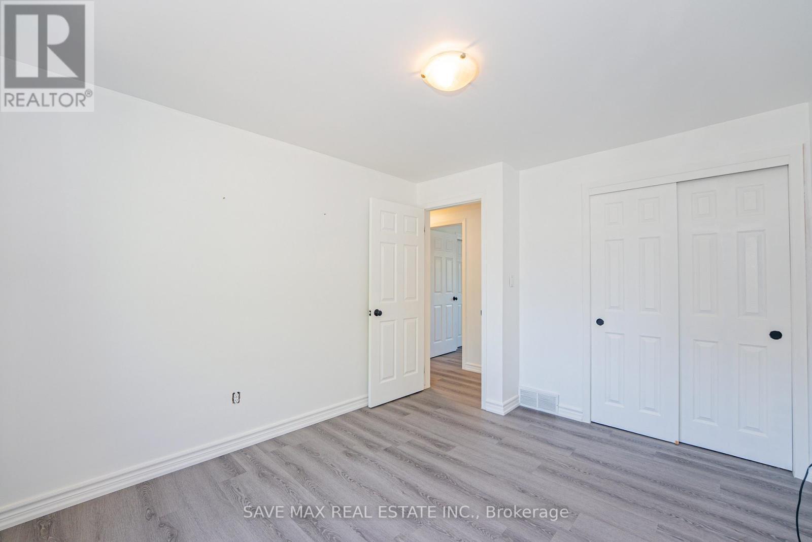 6307 Carolyn Avenue, Niagara Falls, ON - Indoor Photo Showing Other Room