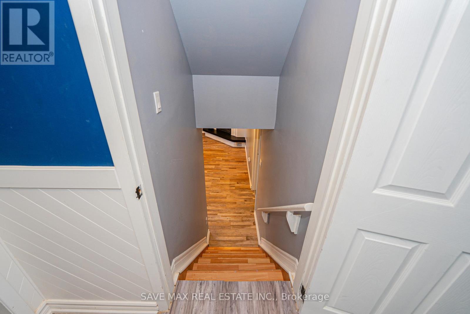 6307 Carolyn Avenue, Niagara Falls, ON - Indoor Photo Showing Other Room