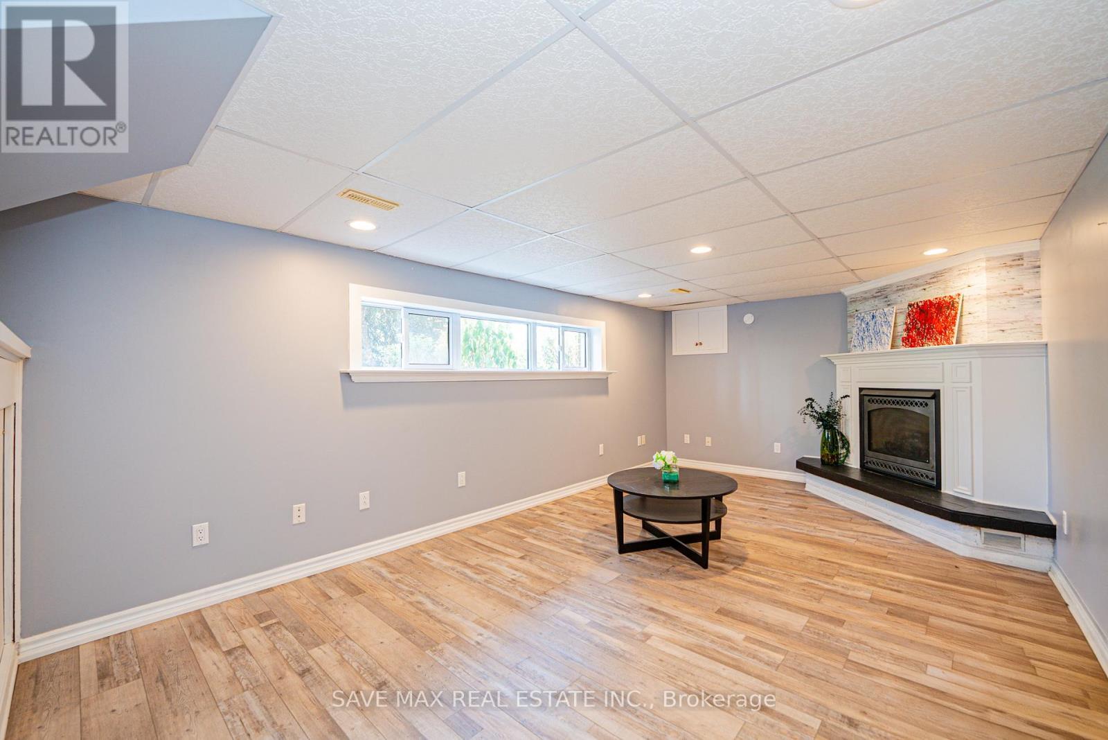 6307 Carolyn Avenue, Niagara Falls, ON - Indoor