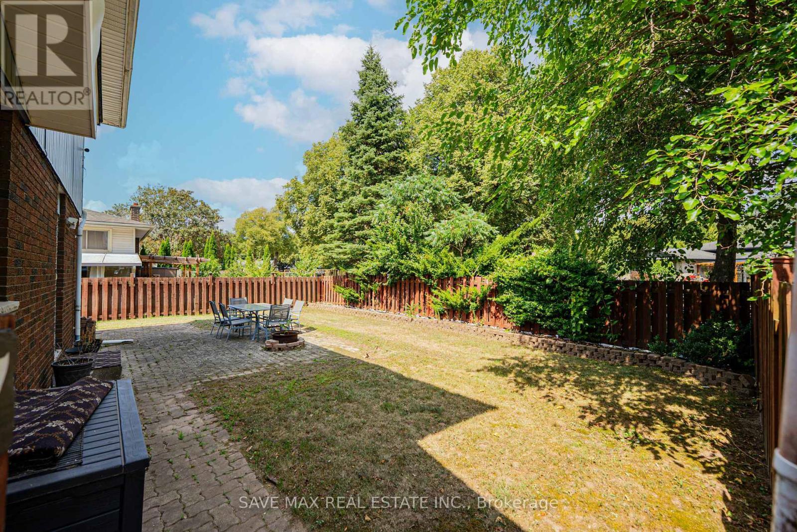 6307 Carolyn Avenue, Niagara Falls, ON - Outdoor