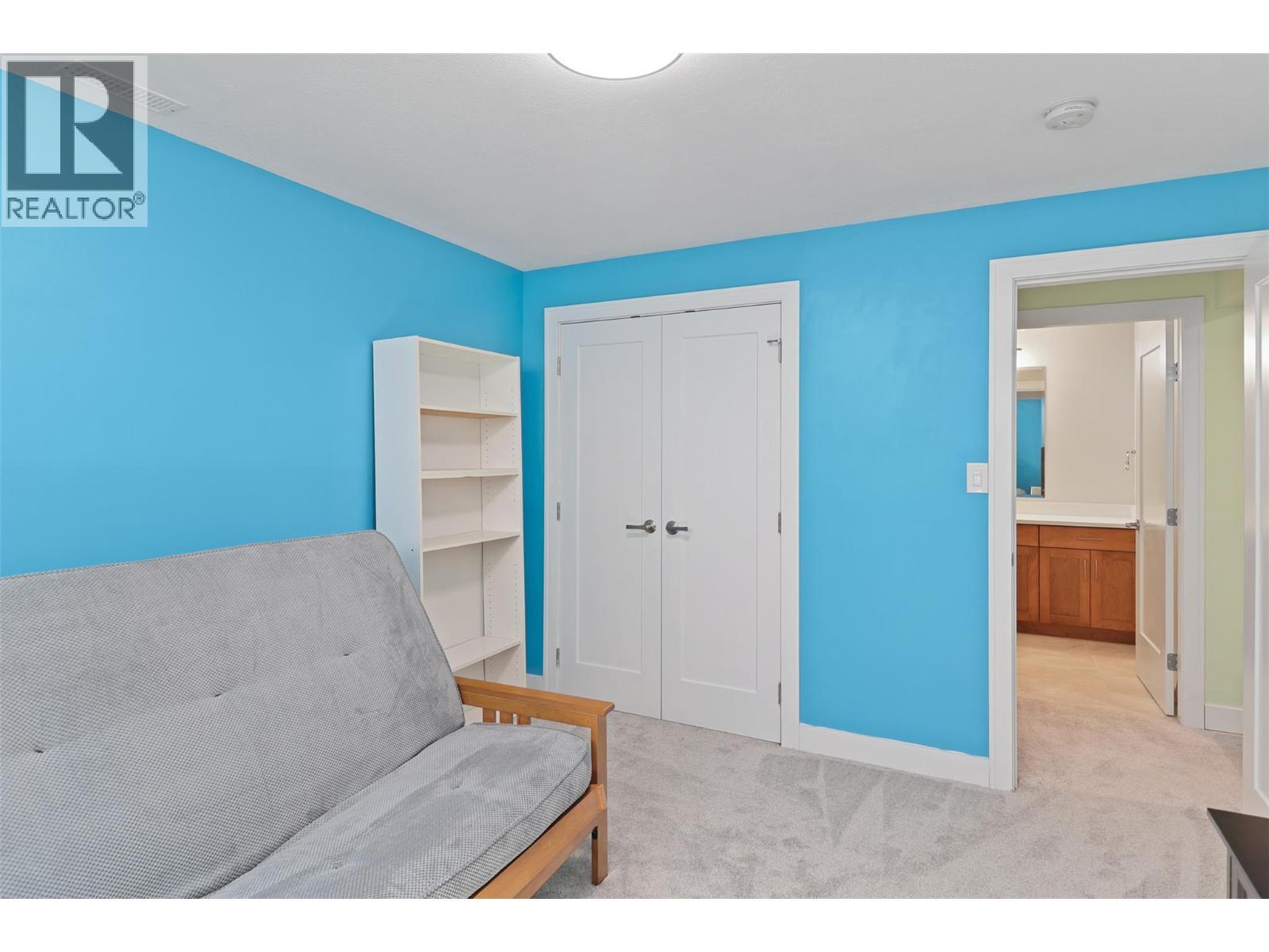 641 Shuswap Road Unit# 228, Kamloops, BC - Indoor Photo Showing Bedroom