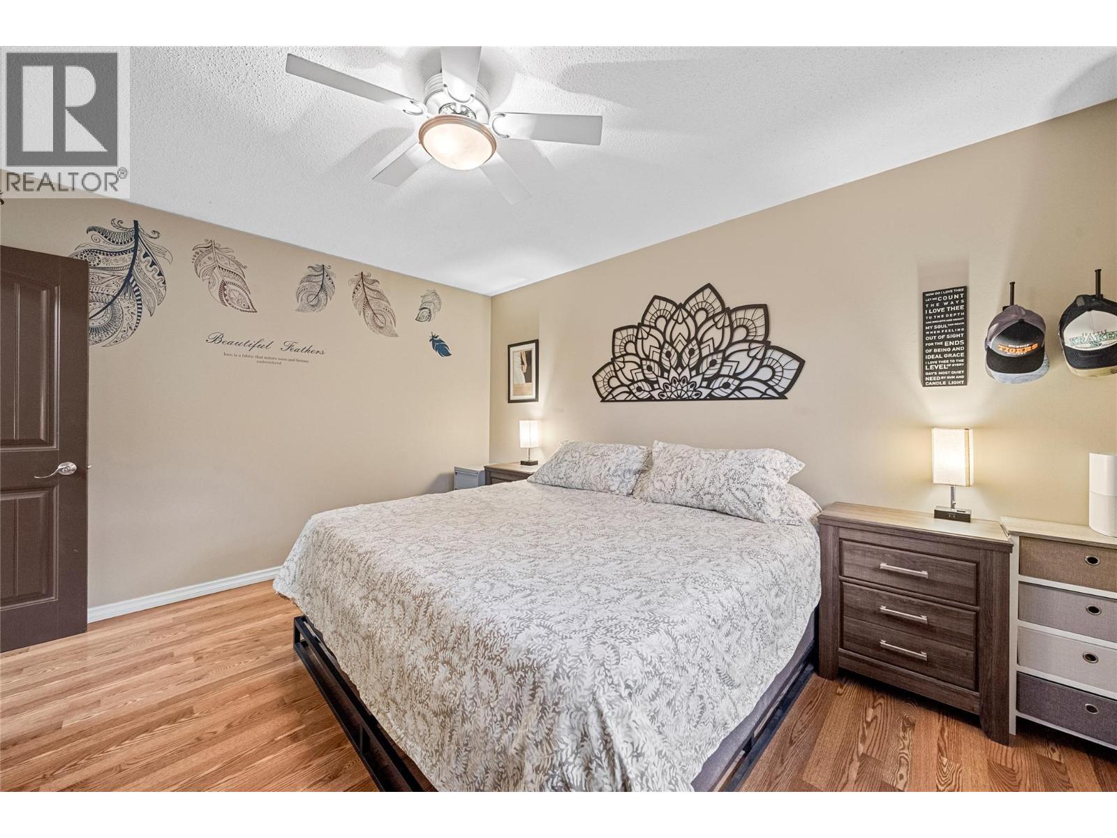 2150 1 Avenue Ne, Salmon Arm, BC - Indoor Photo Showing Bedroom