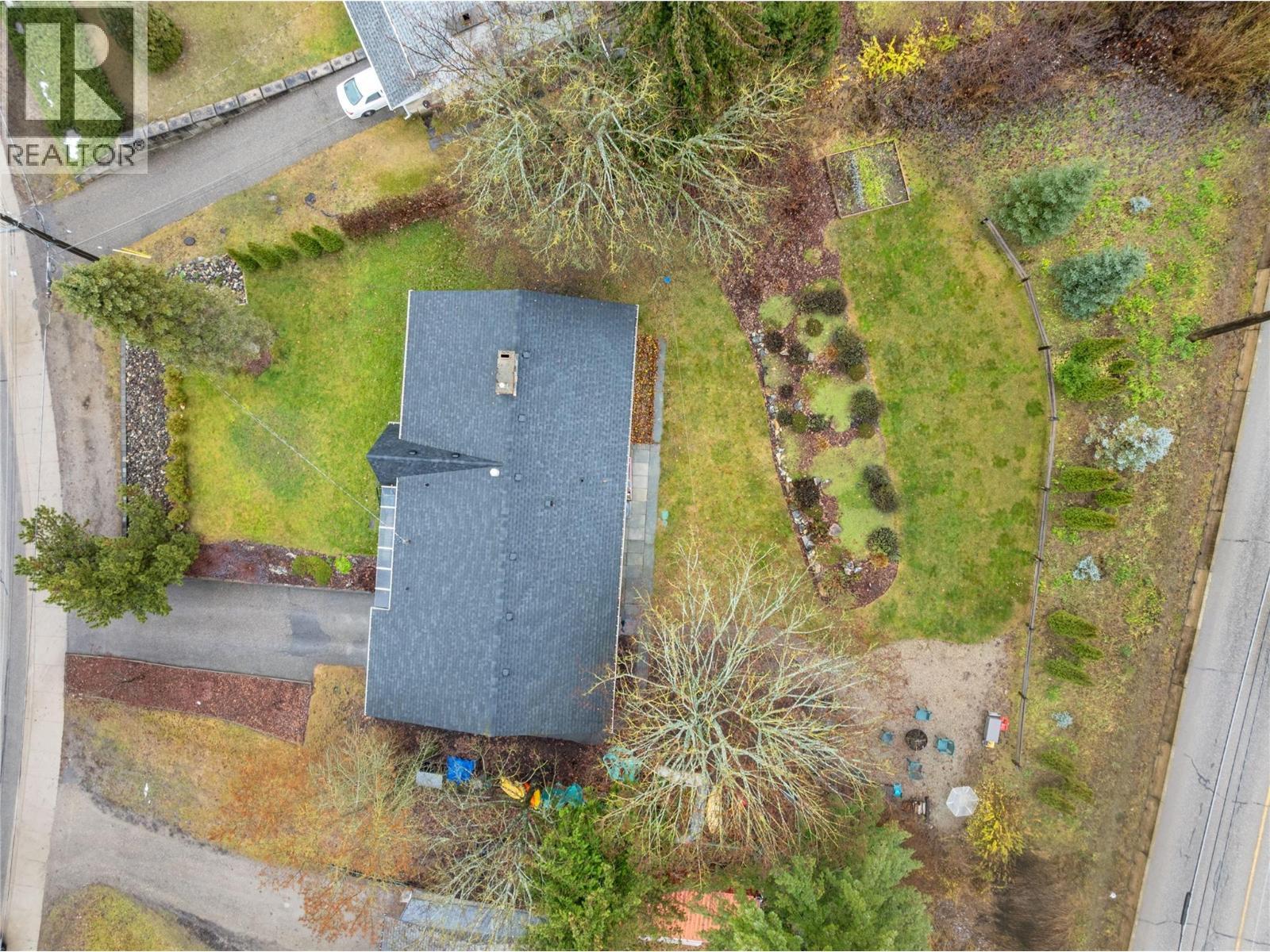 2150 1 Avenue Ne, Salmon Arm, BC - Outdoor With View