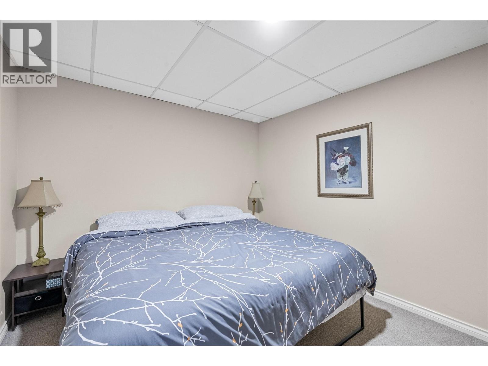 2150 1 Avenue Ne, Salmon Arm, BC - Indoor Photo Showing Bedroom