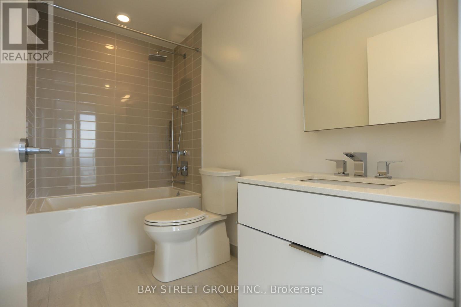 2705 - 25 Richmond Street, Toronto, ON - Indoor Photo Showing Bathroom