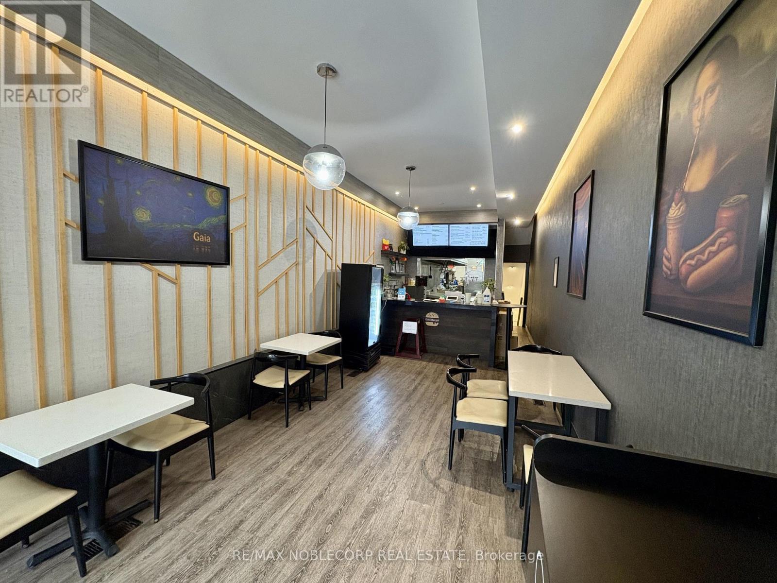 671 Queen Street W, Toronto, ON