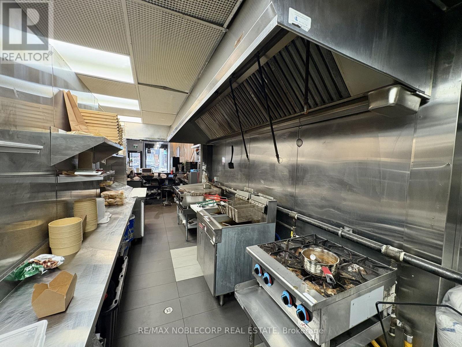 671 Queen Street W, Toronto, ON