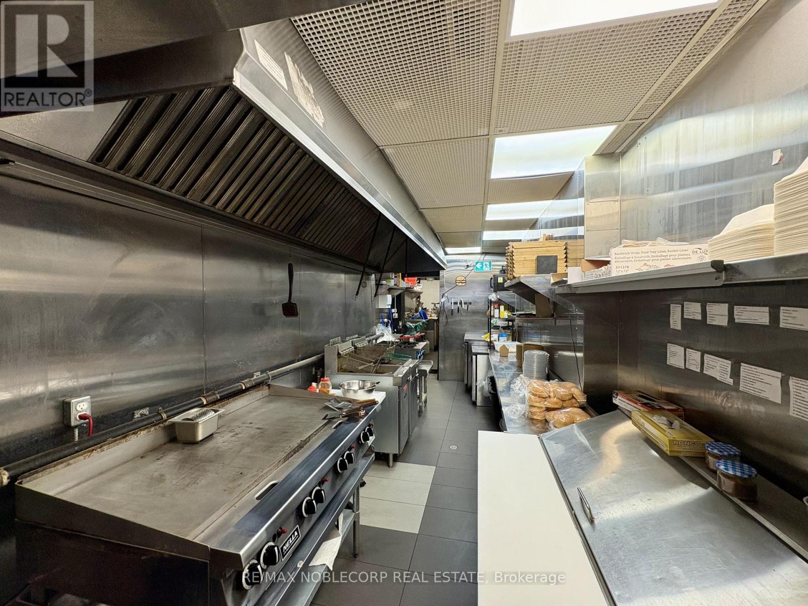 671 Queen Street W, Toronto, ON