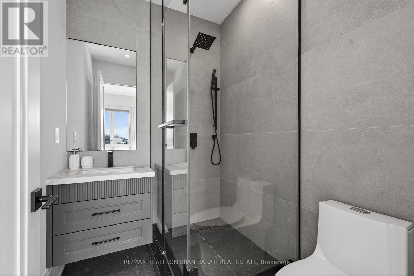 70 Abitibi Avenue, Toronto, ON - Indoor Photo Showing Bathroom