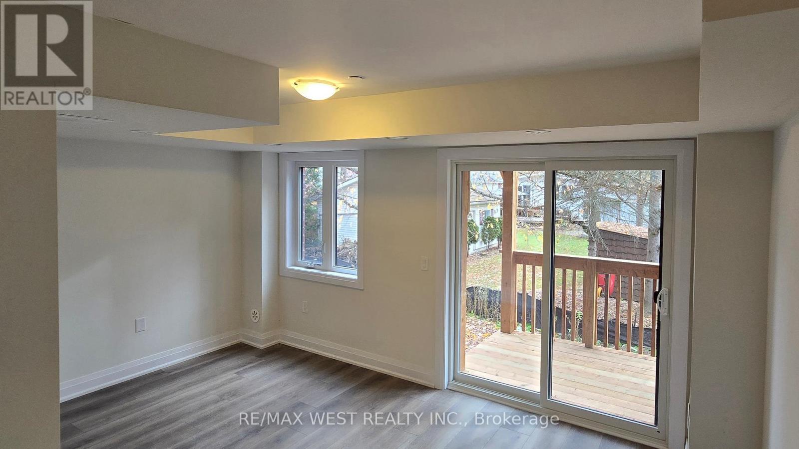 Family room - 35 Marret Lane, Clarington, ON - Indoor Photo Showing Other Room