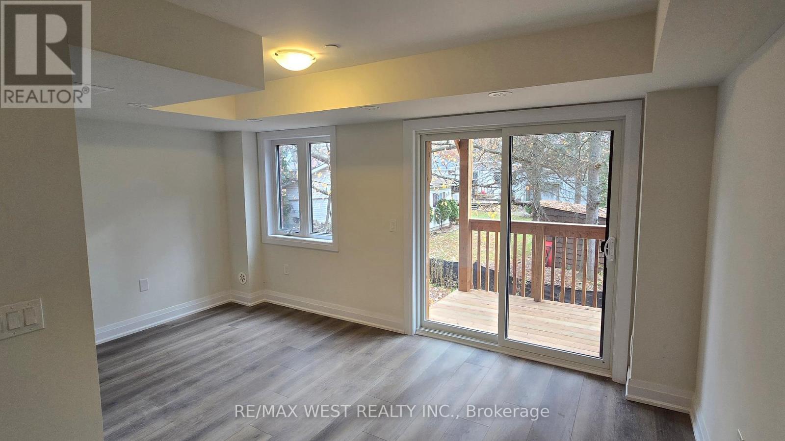 35 Marret Lane, Clarington, ON - Indoor Photo Showing Other Room