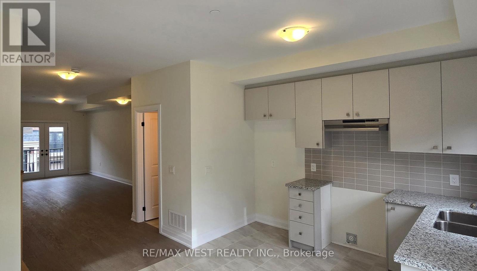 35 Marret Lane, Clarington, ON - Indoor Photo Showing Kitchen With Double Sink