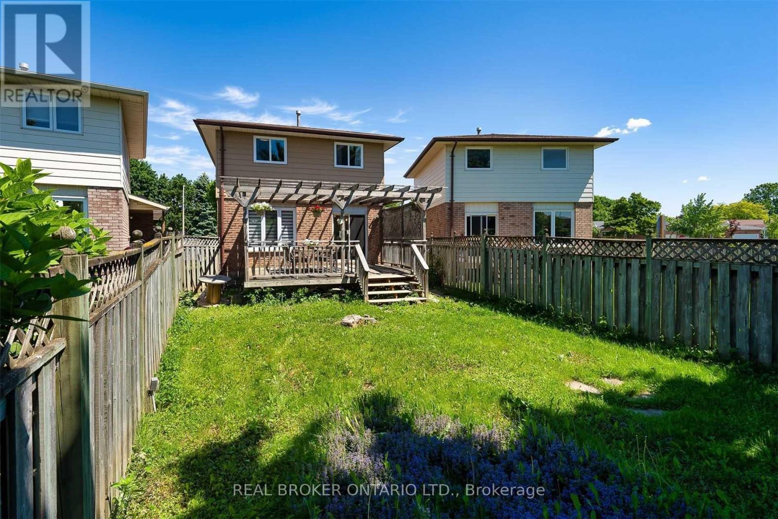 141 Cunningham Drive, New Tecumseth, ON - Outdoor With Deck Patio Veranda