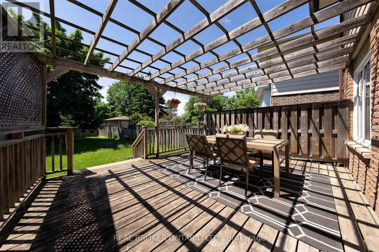 141 Cunningham Drive, New Tecumseth, ON - Outdoor With Deck Patio Veranda