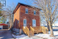 UPPER - 231 FRONT STREET S Orillia, ON L3V 4T1