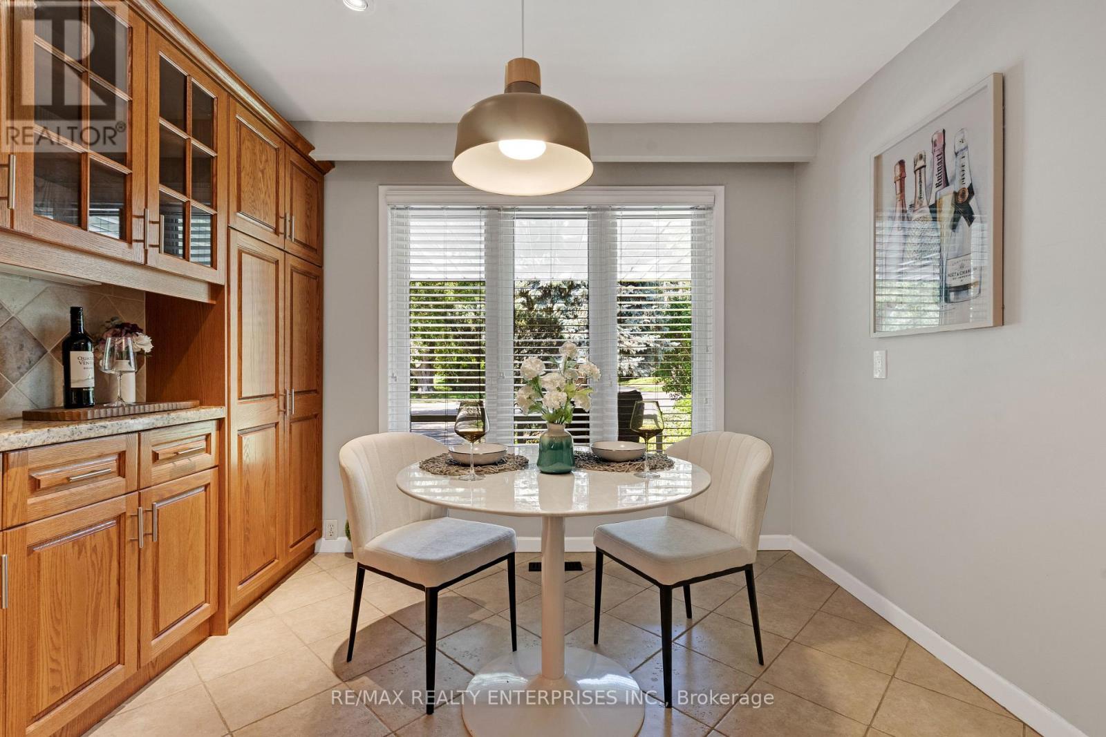 268 Mineola Road E, Mississauga, ON - Indoor Photo Showing Dining Room