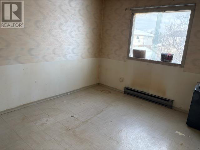 32 Amherst St, Sault Ste. Marie, ON - Indoor