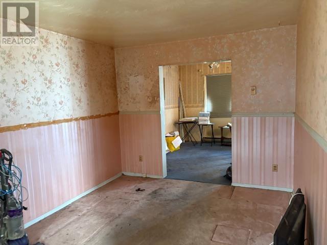 32 Amherst St, Sault Ste. Marie, ON - Indoor Photo Showing Other Room