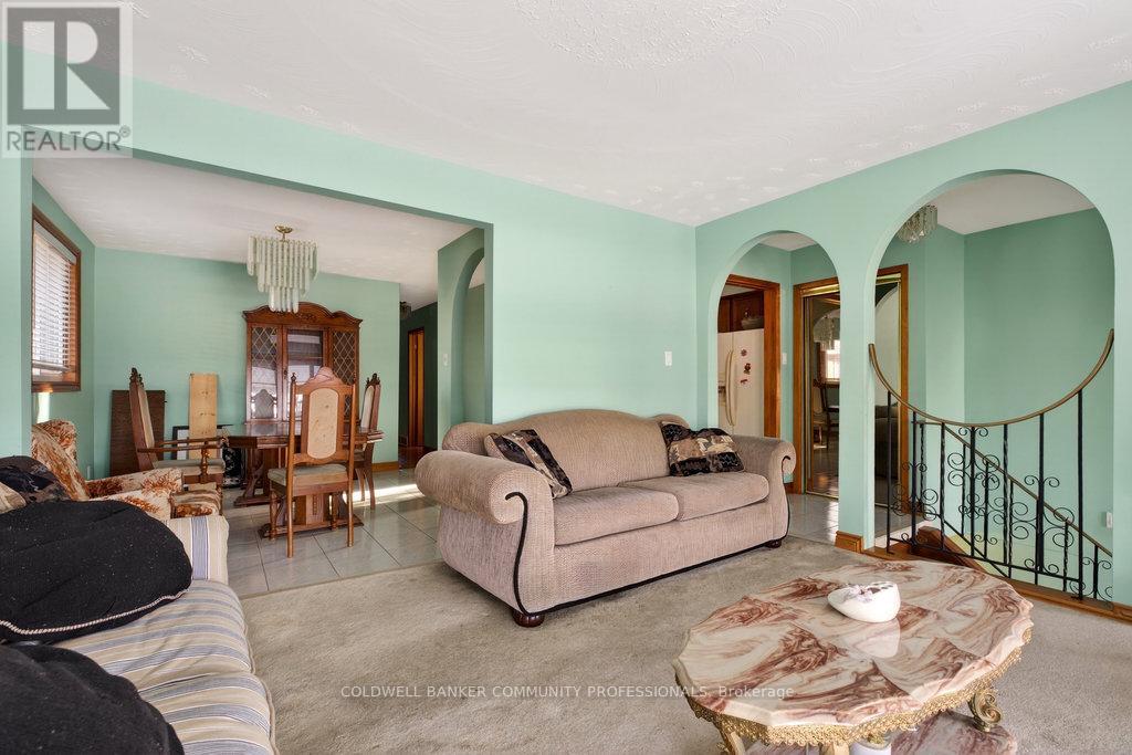 178 Marcella Crescent, Hamilton, ON - Indoor Photo Showing Living Room