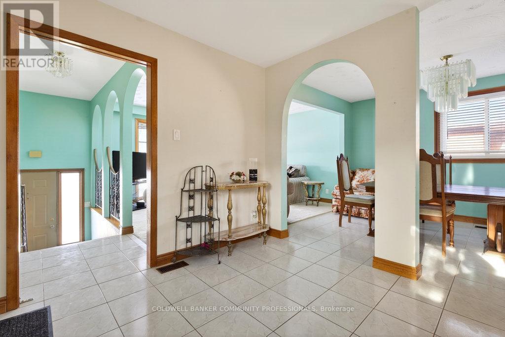 178 Marcella Crescent, Hamilton, ON - Indoor Photo Showing Other Room