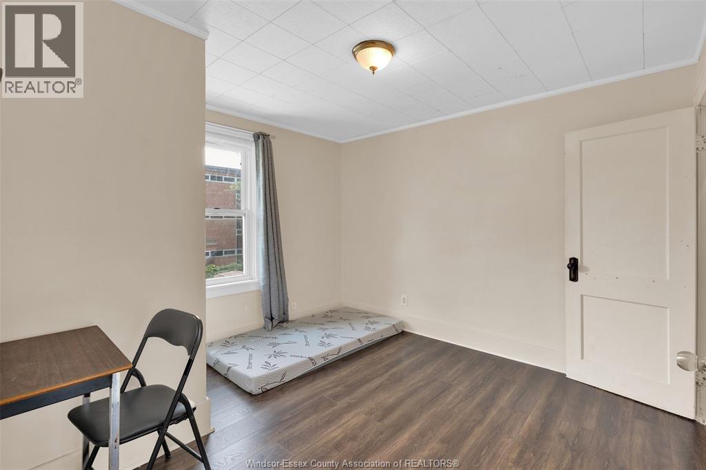 3217 Linwood, Windsor, ON - Indoor