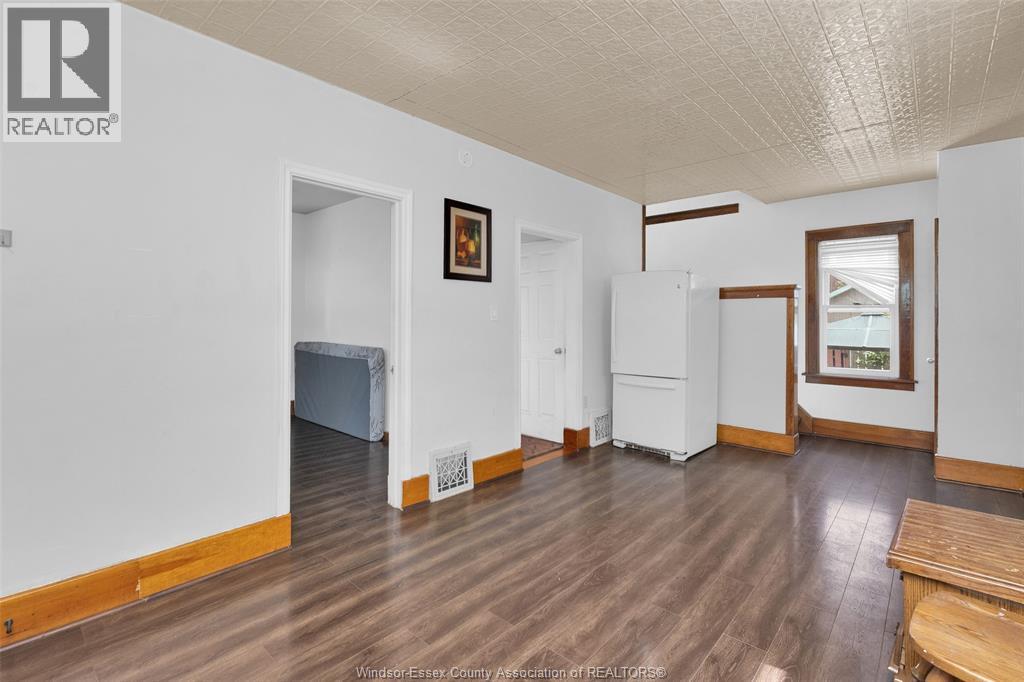 3217 Linwood, Windsor, ON - Indoor Photo Showing Other Room