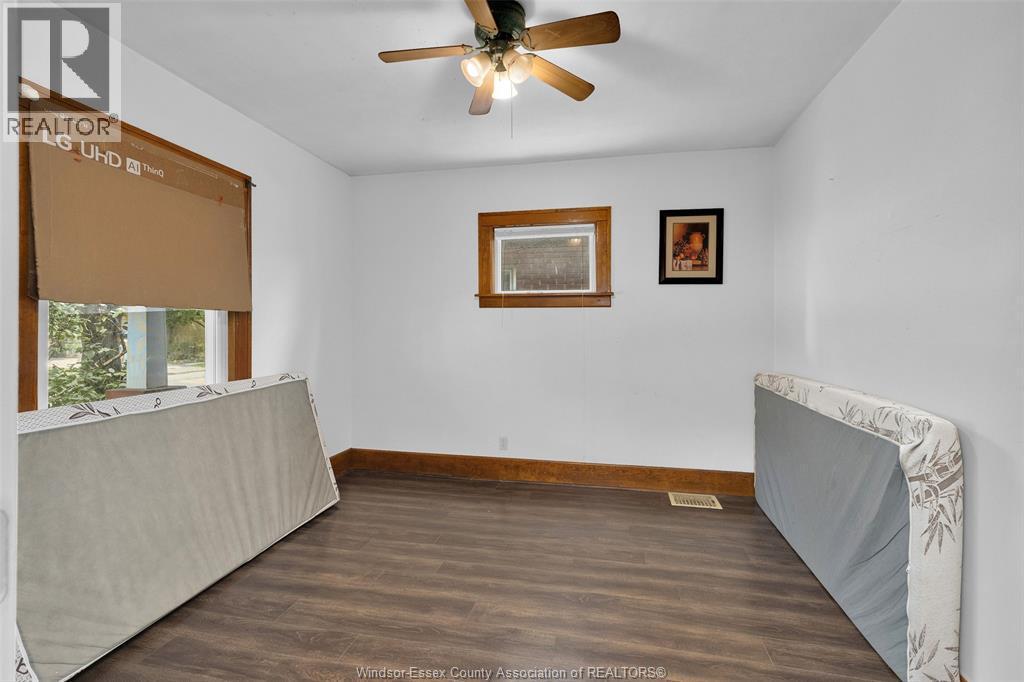 3217 Linwood, Windsor, ON - Indoor Photo Showing Other Room