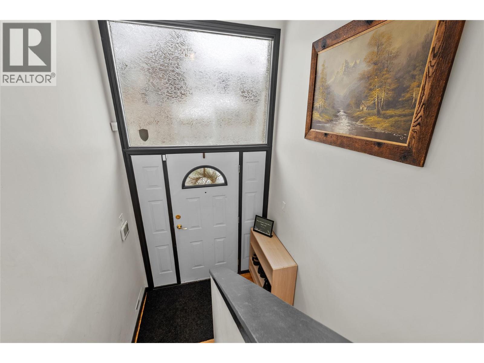 1572 Valleyview Drive, Cache Creek, BC - Indoor Photo Showing Other Room