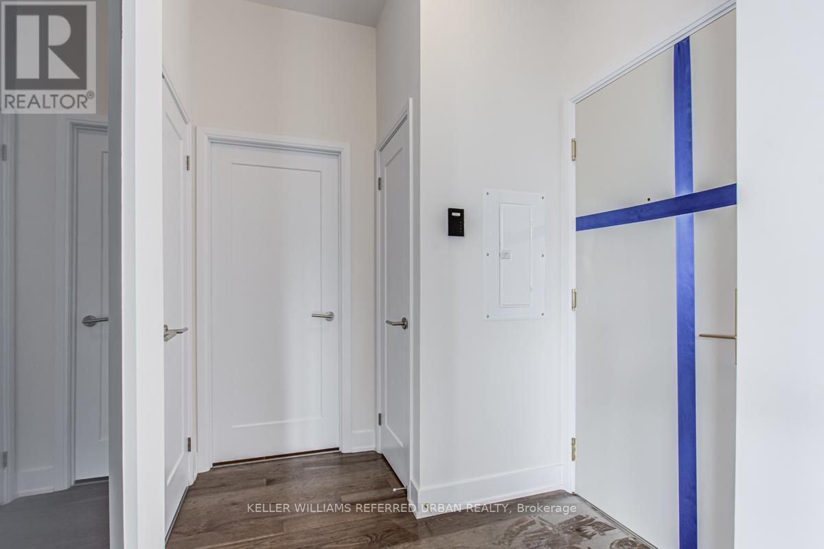 1102 - 88 Cumberland Street, Toronto, ON - Indoor Photo Showing Other Room