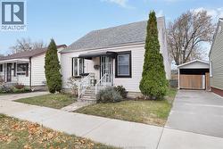 2157 WELLESLEY AVE Windsor, ON N8W 2E8