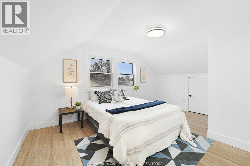 2157 Wellesley Ave, Windsor, ON - Indoor Photo Showing Bedroom