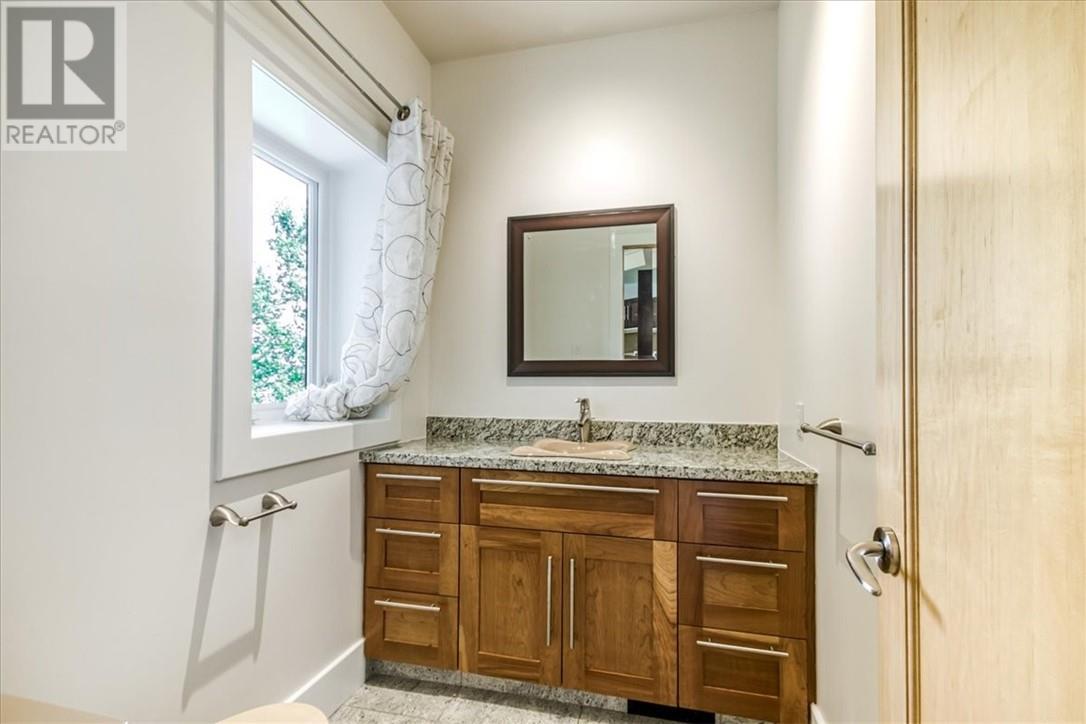 1064 Dew Drop Road, Sudbury, ON - Indoor Photo Showing Bathroom