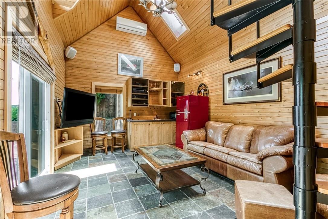 1064 Dew Drop Road, Sudbury, ON - Indoor Photo Showing Other Room