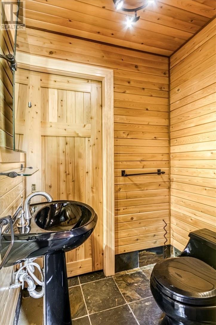 1064 Dew Drop Road, Sudbury, ON - Indoor Photo Showing Other Room