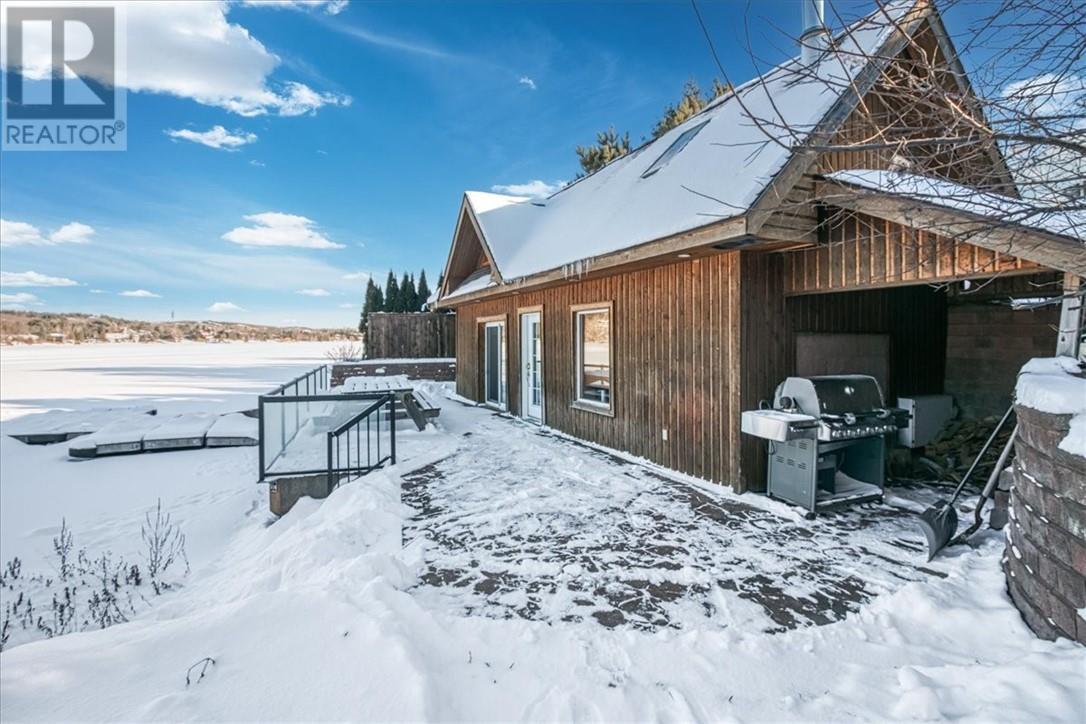 1064 Dew Drop Road, Sudbury, ON - Outdoor