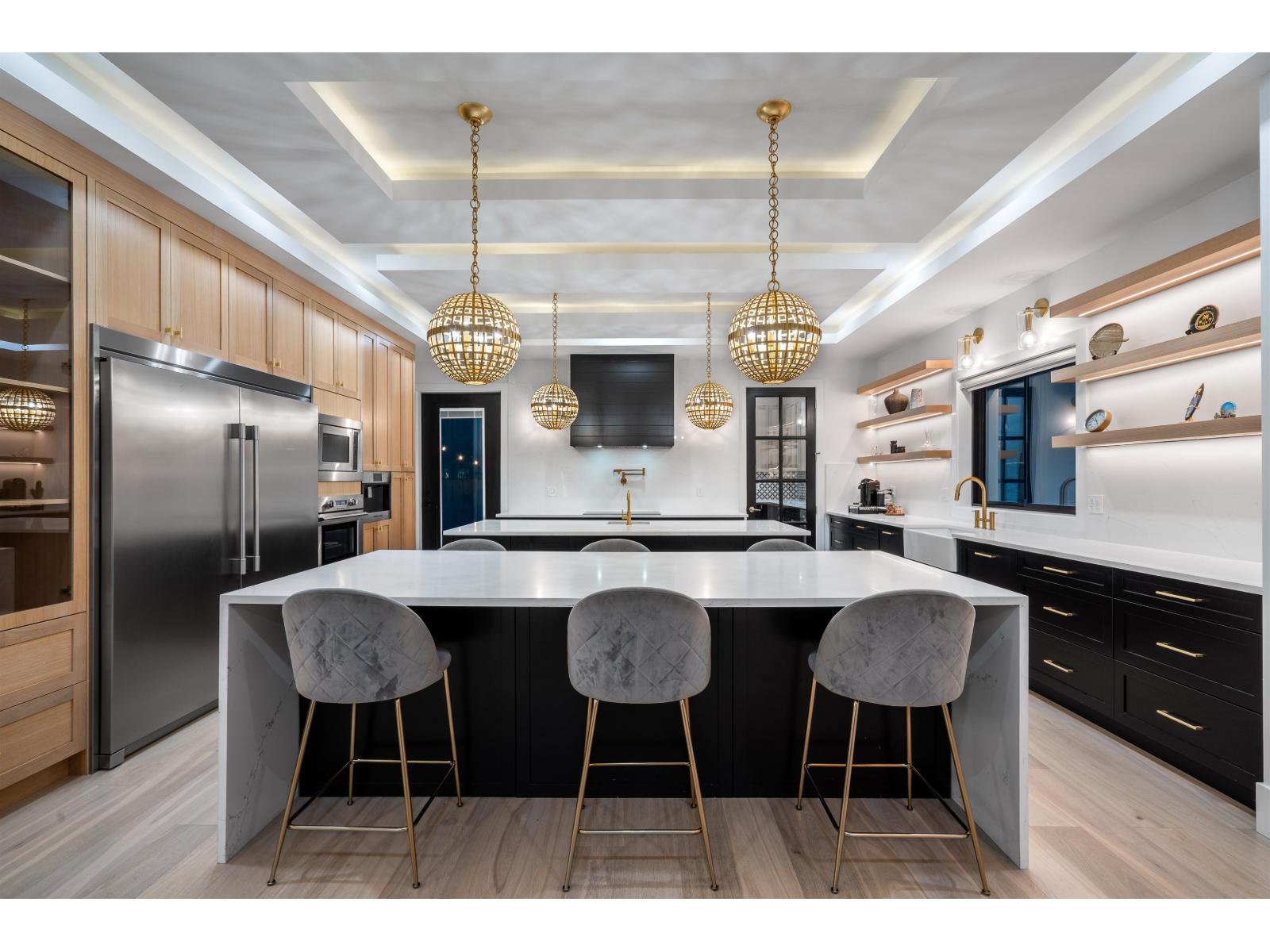 16850 106 Avenue, Surrey, BC - Indoor Photo Showing Kitchen With Upgraded Kitchen