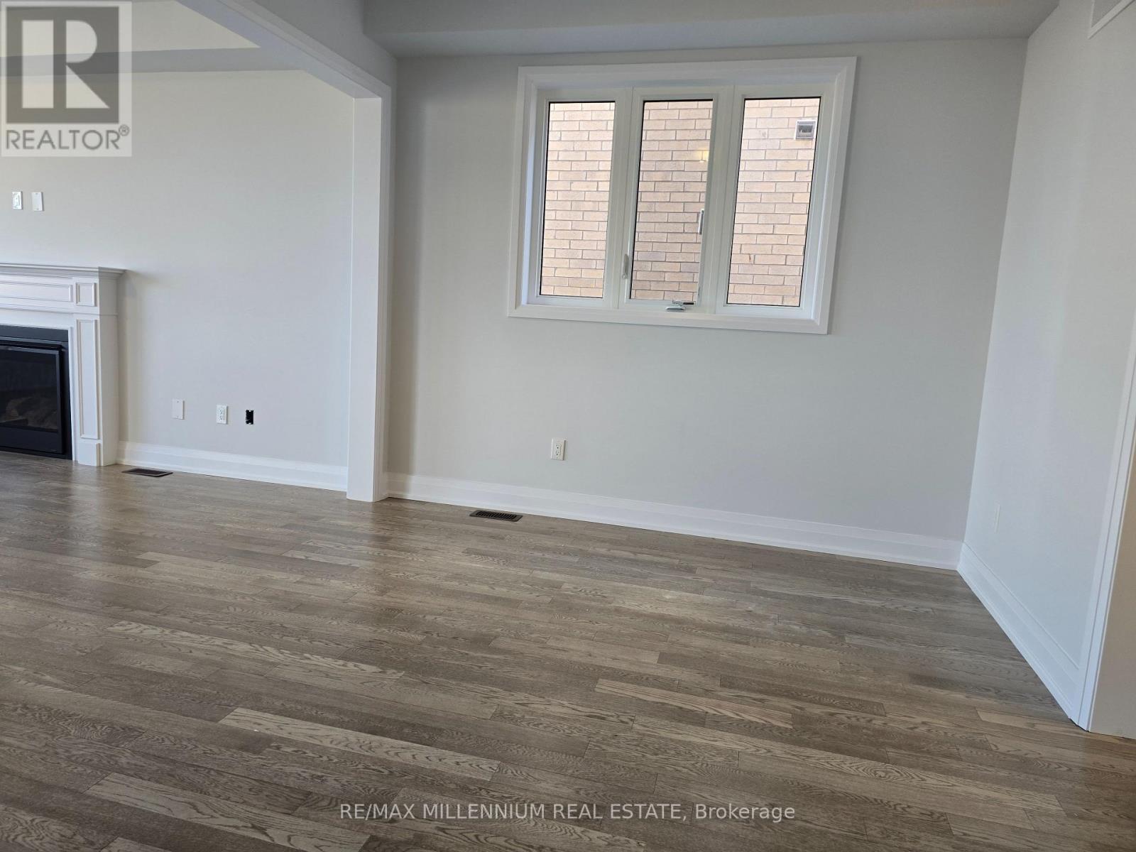 901 Knights Lane, Woodstock, ON - Indoor With Fireplace