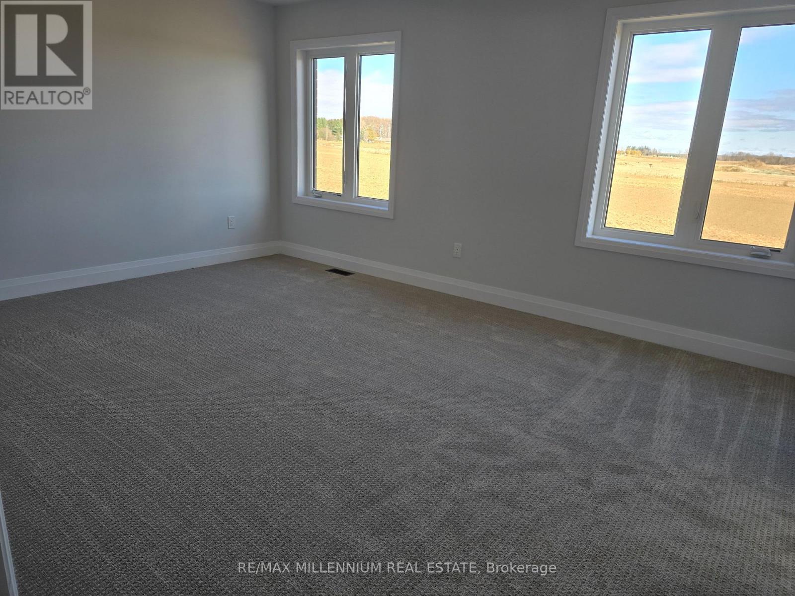 901 Knights Lane, Woodstock, ON - Indoor Photo Showing Other Room