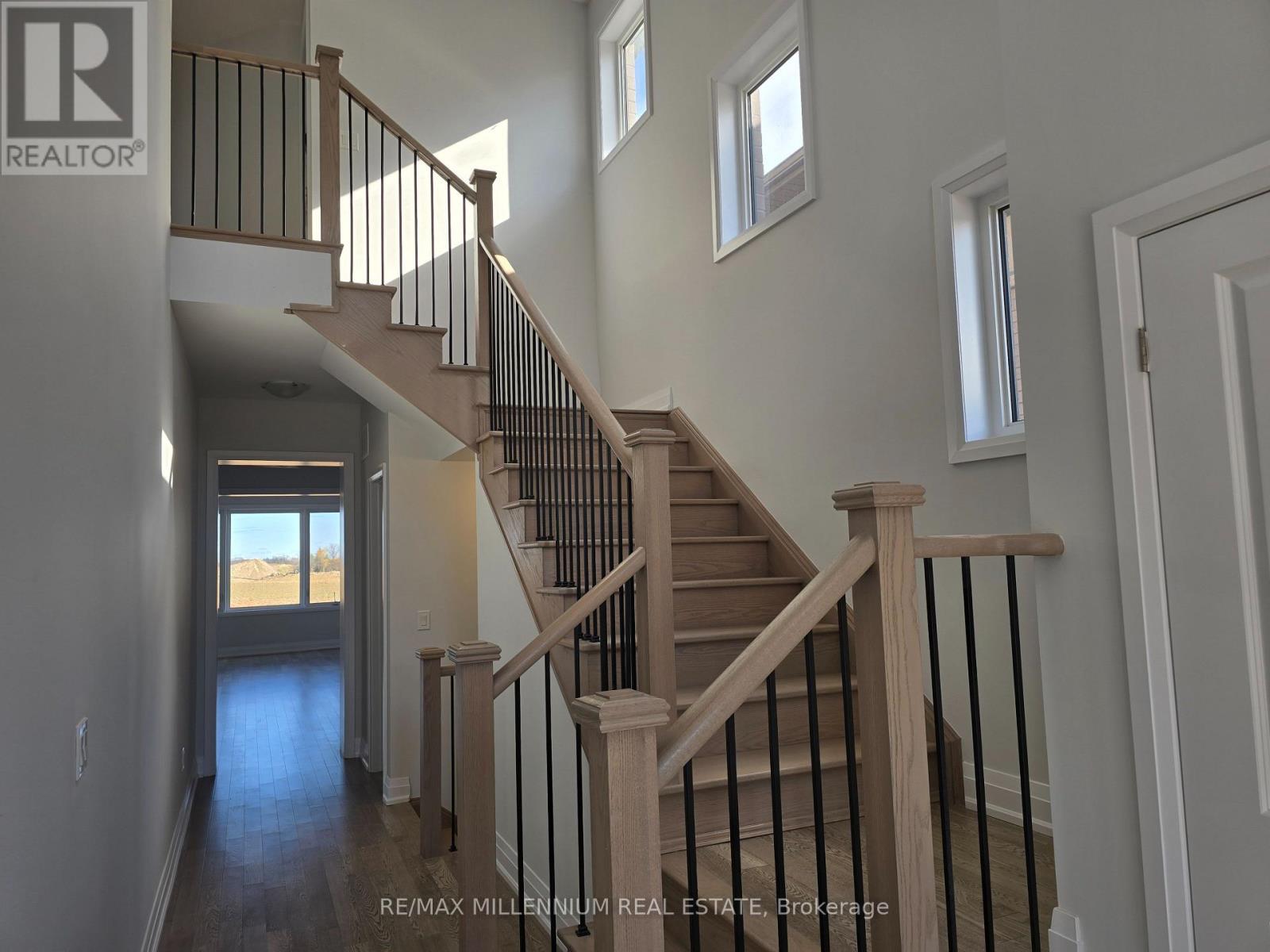 901 Knights Lane, Woodstock, ON - Indoor Photo Showing Other Room