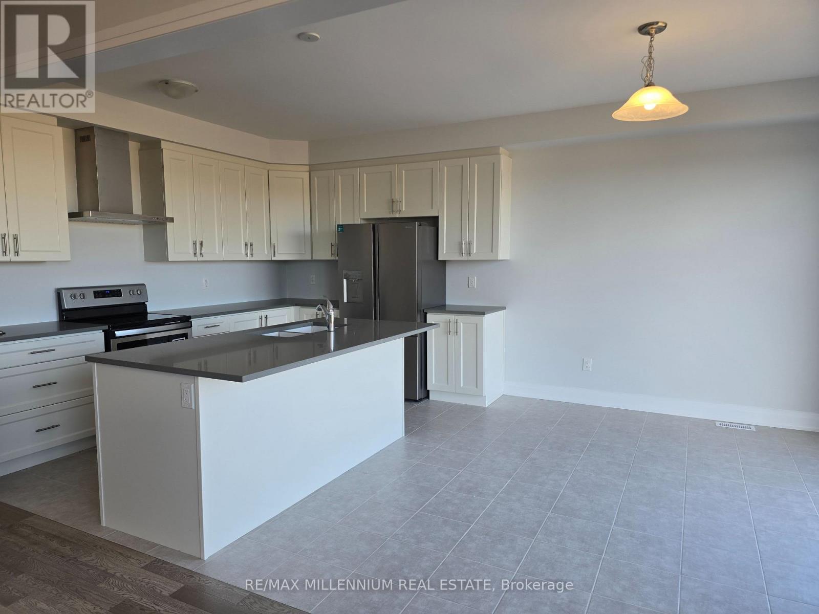 901 Knights Lane, Woodstock, ON - Indoor Photo Showing Kitchen
