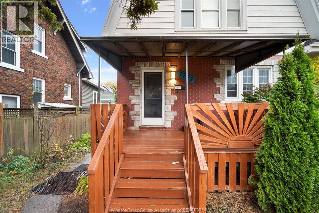 1752 Oneida, Windsor, ON - Outdoor With Deck Patio Veranda With Exterior