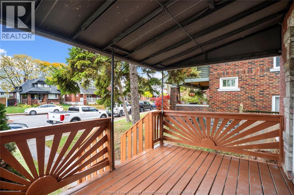 1752 Oneida, Windsor, ON - Outdoor With Deck Patio Veranda With Exterior
