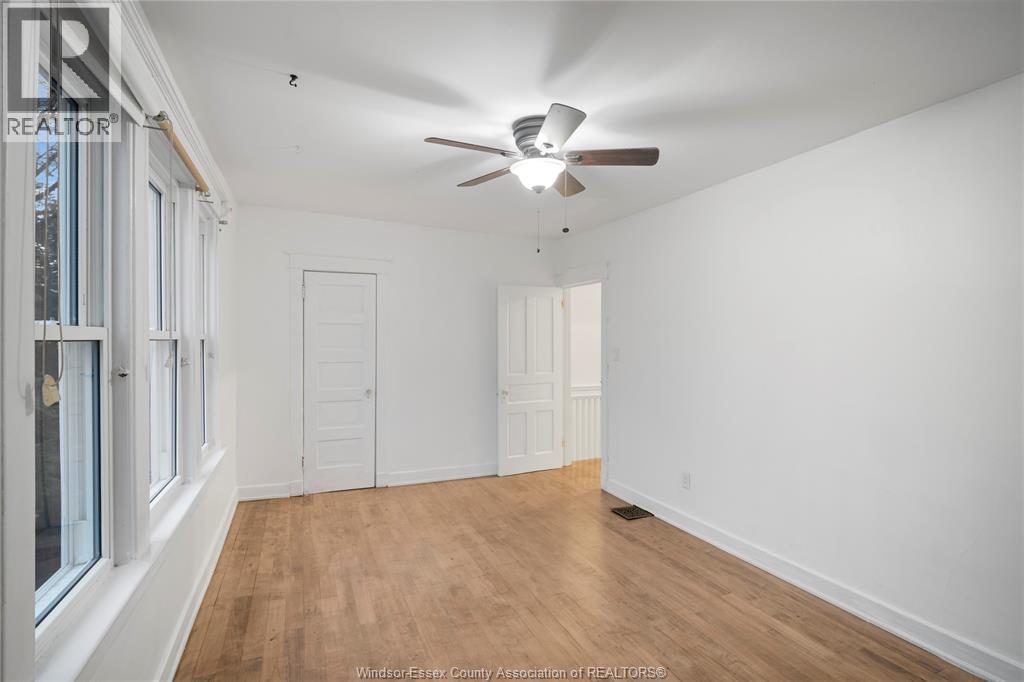 1752 Oneida, Windsor, ON - Indoor Photo Showing Other Room