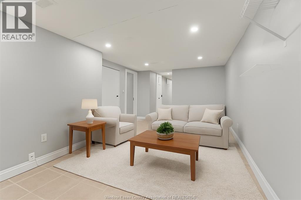 2783 Dominion Blvd, Windsor, ON - Indoor