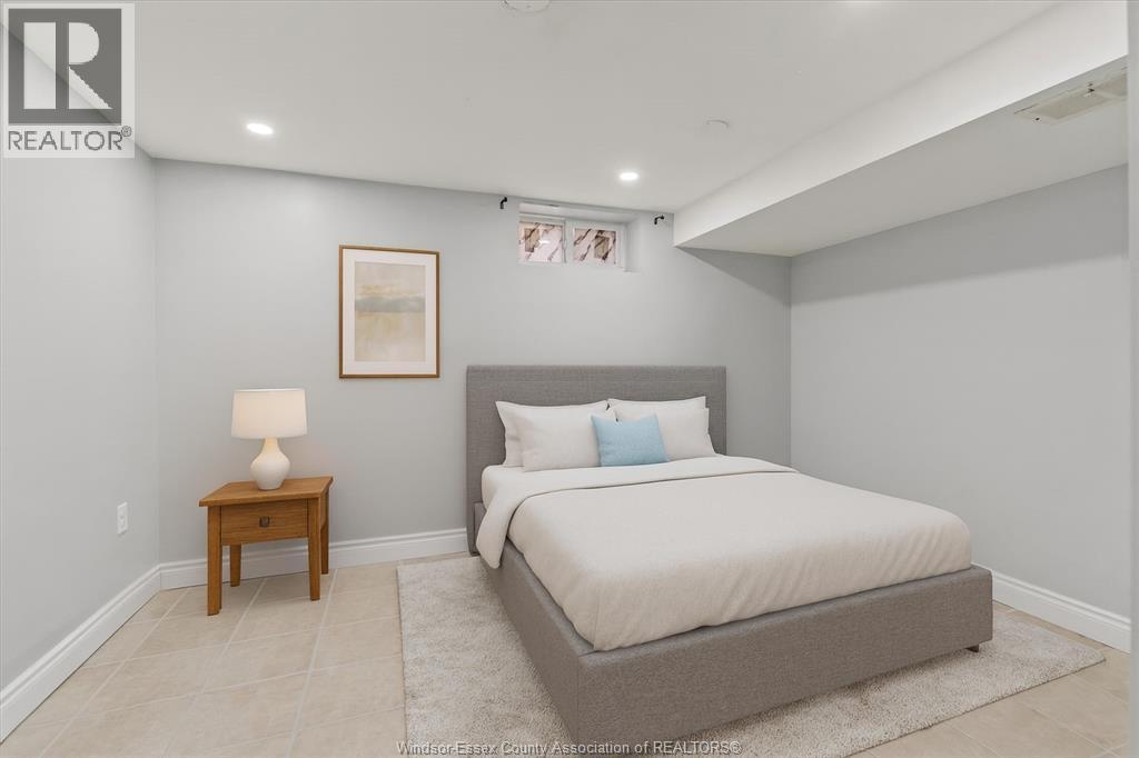 2783 Dominion Blvd, Windsor, ON - Indoor Photo Showing Bedroom