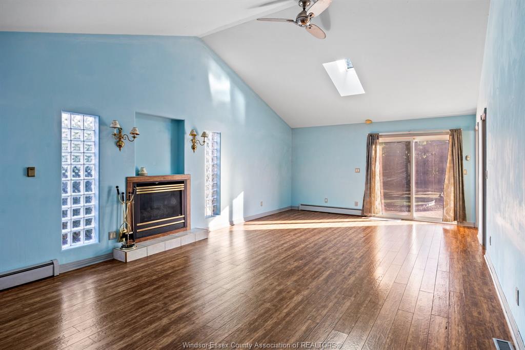 3740 Ouellette, Windsor, ON